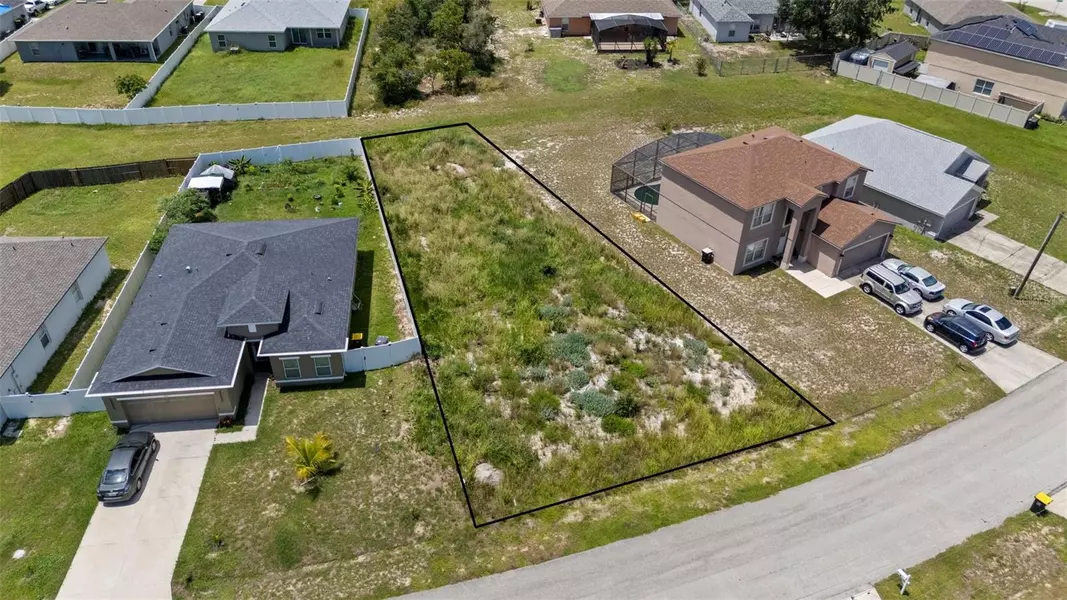 1914 ESCAMBIA LN, Kissimmee, FL 34759
