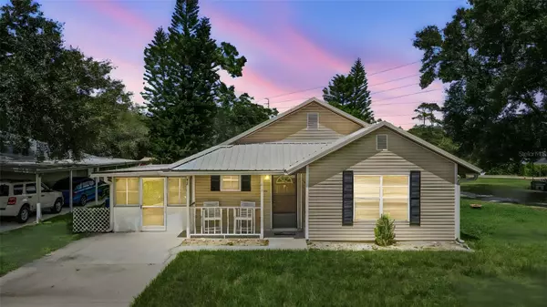 677 E WARNER ST, Groveland, FL 34736