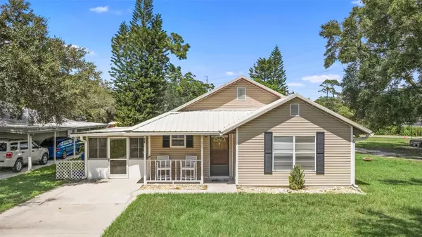 Groveland, FL 34736,677 E WARNER ST