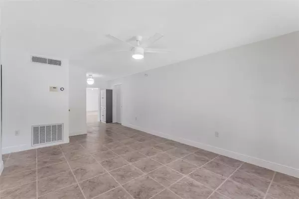 Orlando, FL 32810,5619 PINEROCK RD