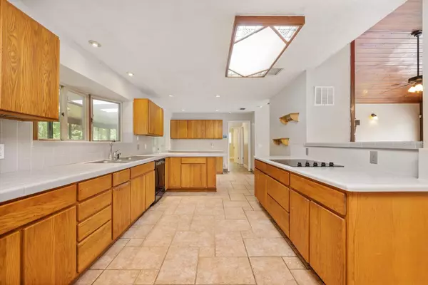 Orlando, FL 32825,1242 MURDOCK BLVD