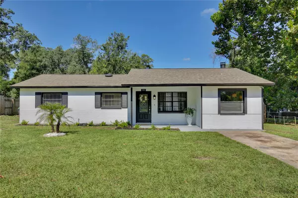 320 AVALONE DR, Apopka, FL 32703