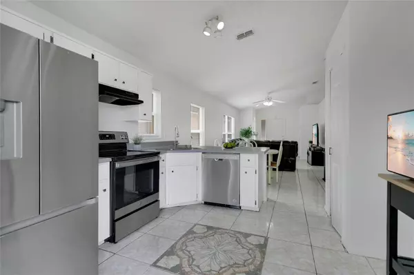 Orlando, FL 32825,1131 ISADORE DR