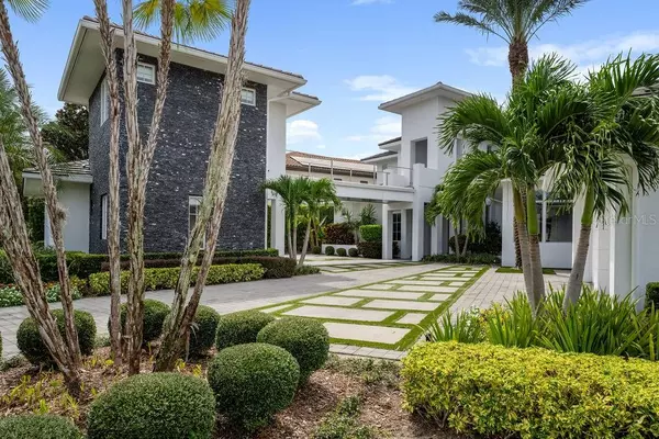 9721 CARILLON PARK DR, Windermere, FL 34786