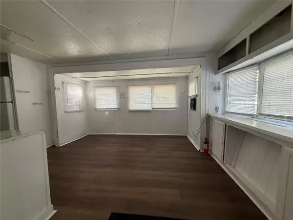 Apopka, FL 32703,3000 CLARCONA RD #2215
