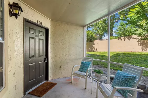 Altamonte Springs, FL 32714,976 LEEWARD PL #101