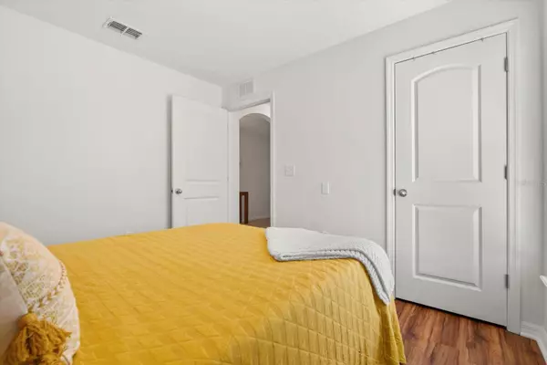 Tavares, FL 32778,541 ANTIGUA AVE