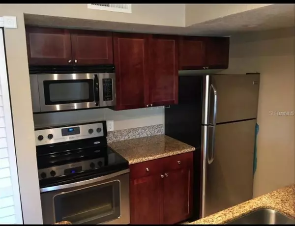 Orlando, FL 32811,5128 CONROY RD #15