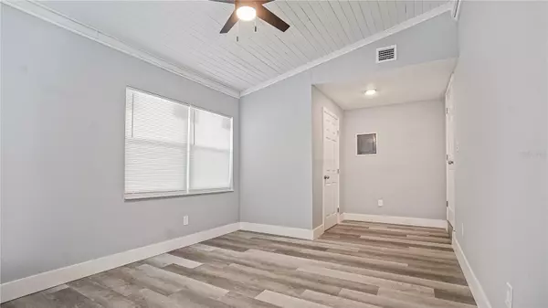 Apopka, FL 32703,721 E 13TH ST