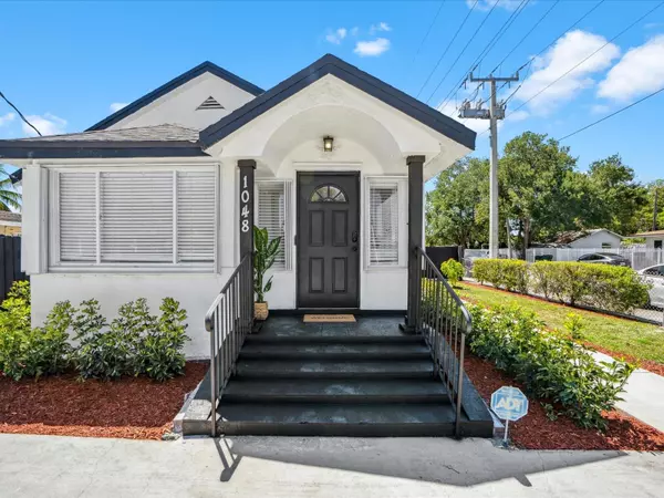 1048 NW 33RD AVE, Miami, FL 33125
