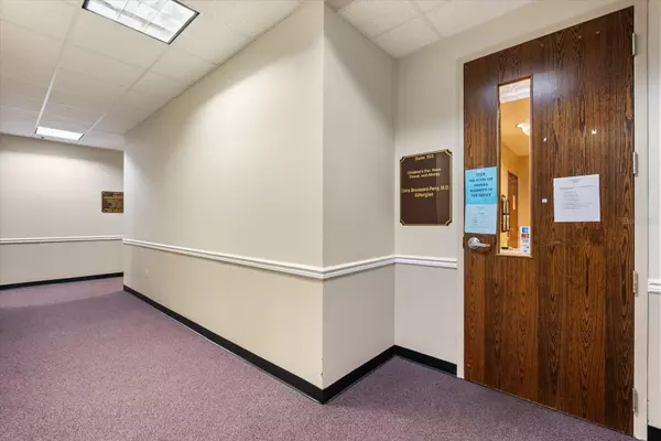 Orlando, FL 32835,1507 S HIAWASSEE RD #103 & 104