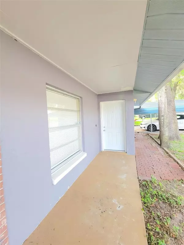Seffner, FL 33584,5338 ORANGE AVE #B