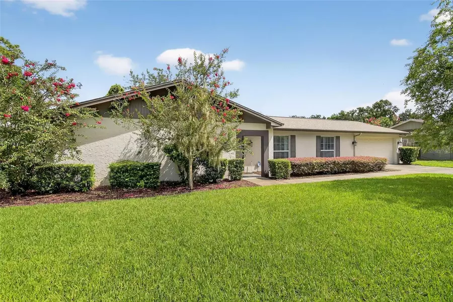 13805 CHERRY BROOK LN, Tampa, FL 33618