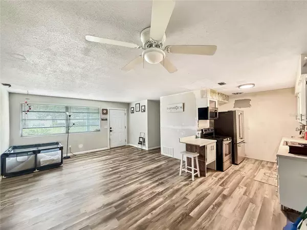 Daytona Beach, FL 32114,1223 MIDWAY BLVD