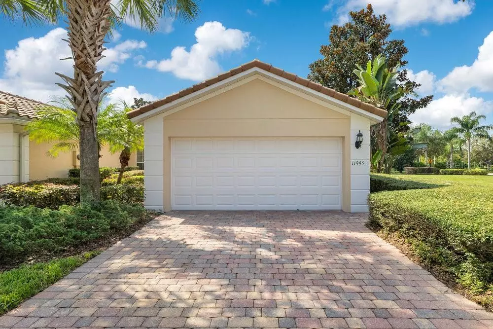 Orlando, FL 32827,11995 FIORE DR