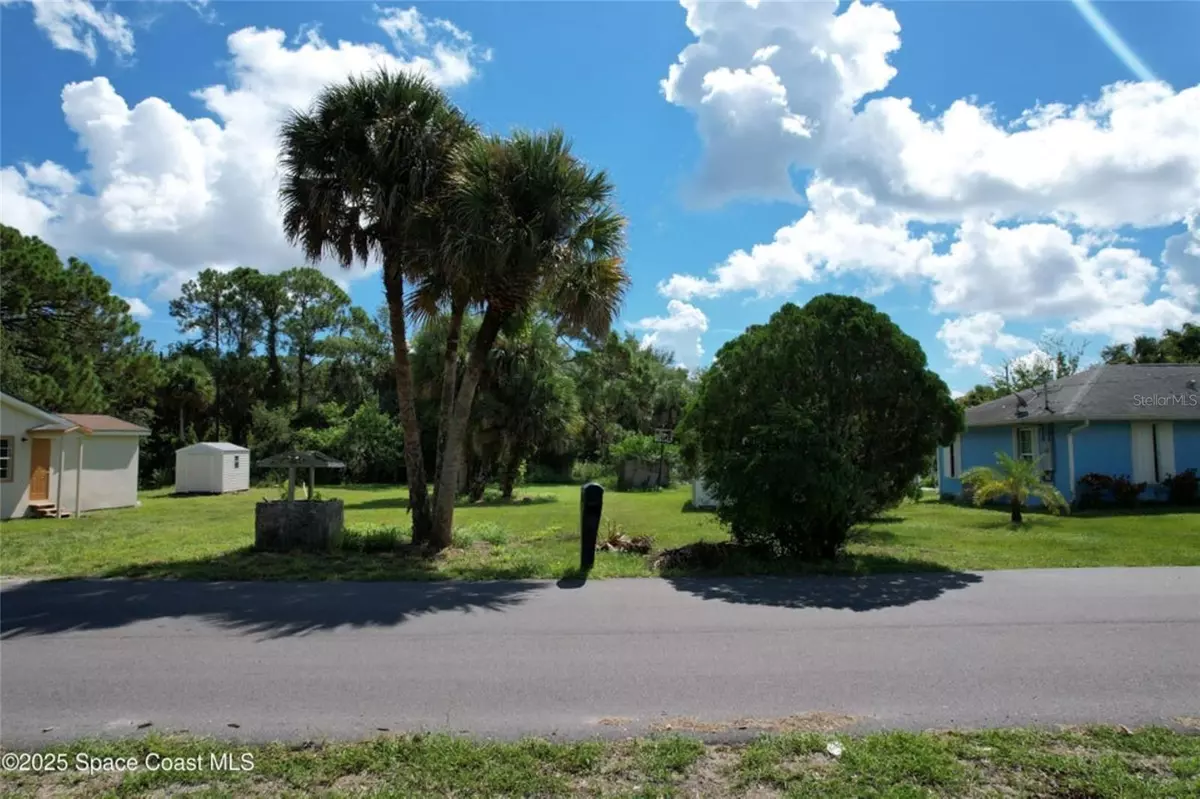 Mims, FL 32754,2775 E HICKORY