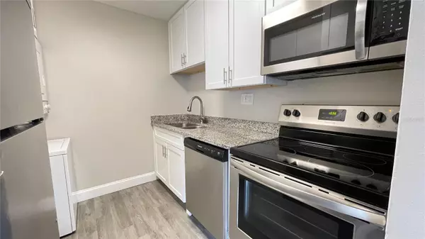 Winter Park, FL 32792,3060 GEORGE MASON AVE #10C