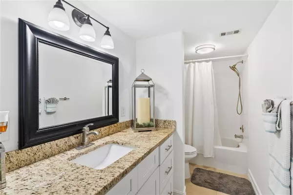 Orlando, FL 32811,4820 PEBBLE BEACH DR #B