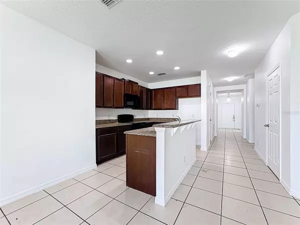 Davenport, FL 33837,662 VITORIA RD