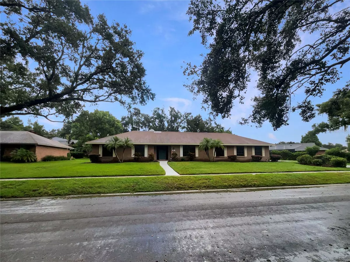 Valrico, FL 33596,2715 GOLF HEIGHTS CIR