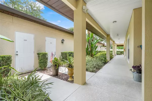Belle Isle, FL 32812,7842 HOLIDAY ISLE DR #102