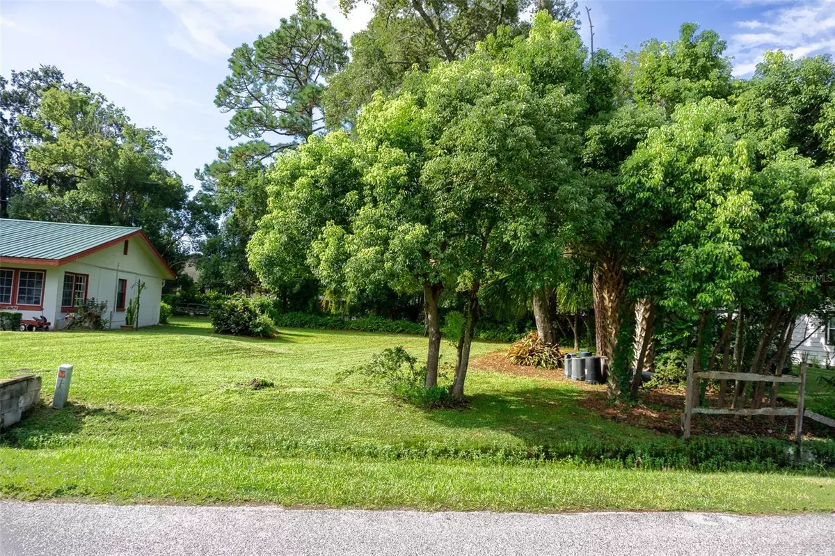 Orlando, FL 32810,2306 GREENLEAF DR