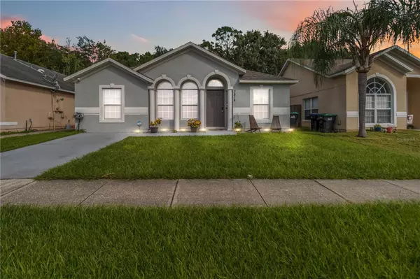 7814 HIDDEN HOLLOW DR, Orlando, FL 32822