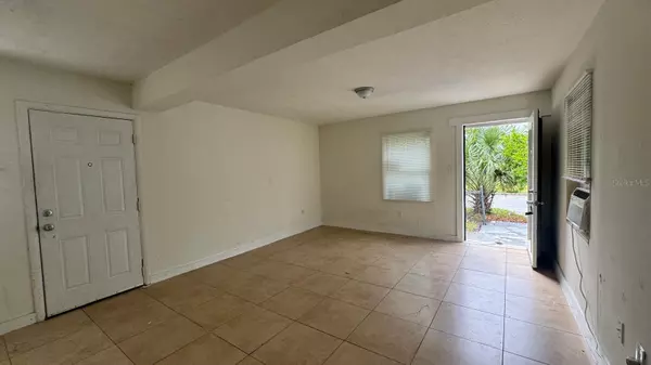 Orlando, FL 32805,715 QUILL AVE