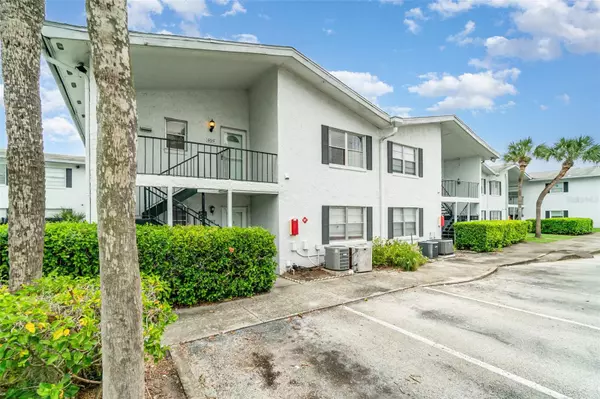 Orlando, FL 32822,6015 AMBERLY CT #F-31
