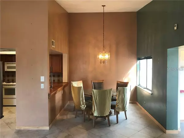 Orlando, FL 32839,4559 LAKEWAY DR #3806