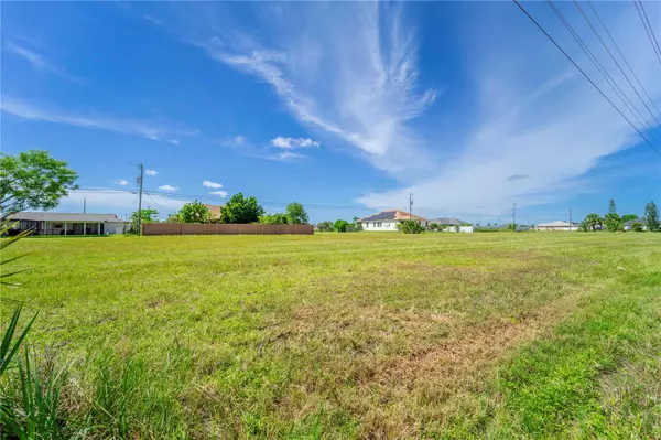 Cape Coral, FL 33909,1808 KISMET Pkwy E