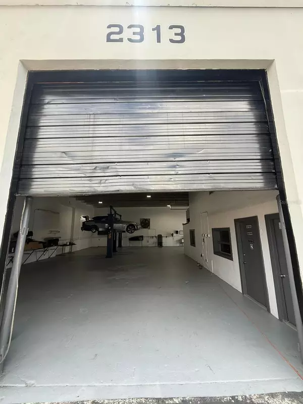 West Park, FL 33023,2313 SW 59 AVE