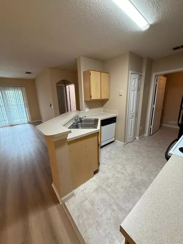 Orlando, FL 32822,6548 SWISSCO DR #625