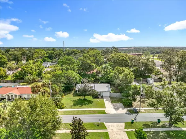 Mount Dora, FL 32757,184 GROVELAND RD