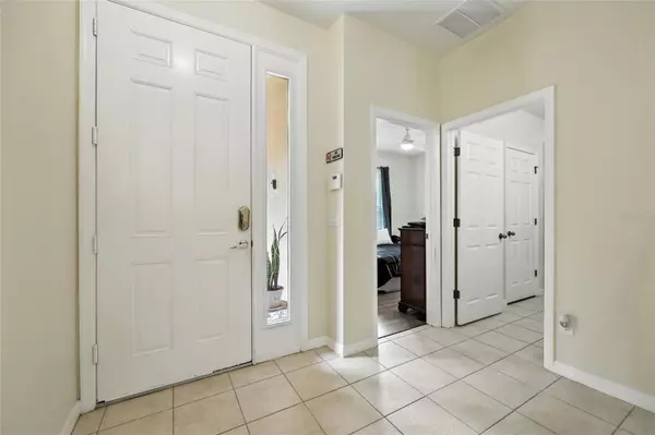 Kissimmee, FL 34746,121 LAS FUENTES DR