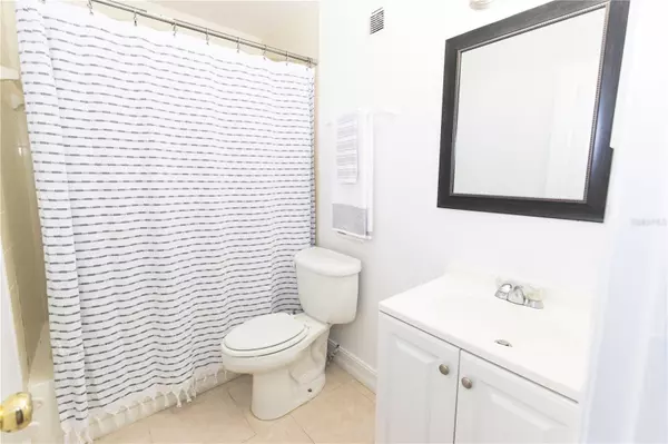 Orlando, FL 32808,4400 RING NECK RD #A