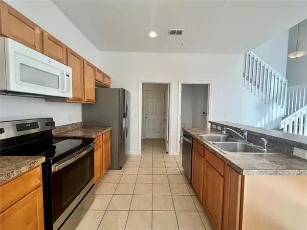 Orlando, FL 32829,10030 MOORSHIRE CIR