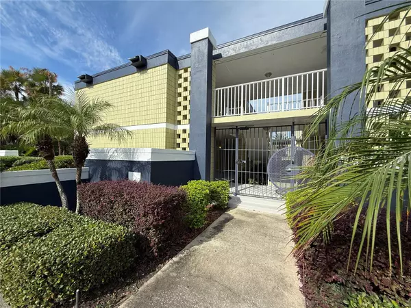Tampa, FL 33606,1301 S HOWARD AVE #A4
