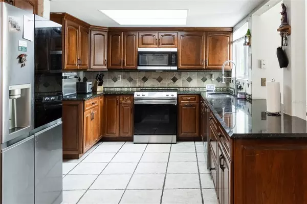 Apopka, FL 32712,1225 MAJESTIC PALM CT