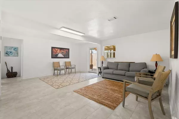 Orlando, FL 32806,2825 MAYER ST