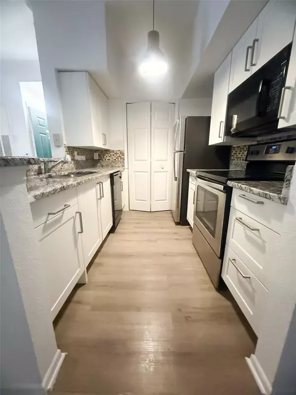 Orlando, FL 32821,13003 PLANTATION PARK CIR #13110