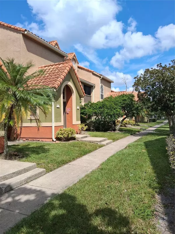 401 FOUNTAINHEAD CIR #249, Kissimmee, FL 34741