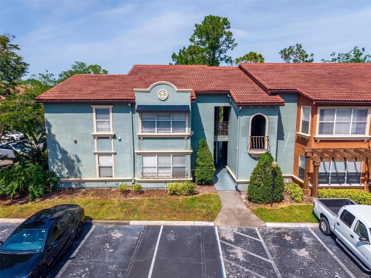 Orlando, FL 32811,5112 CONROY RD #13