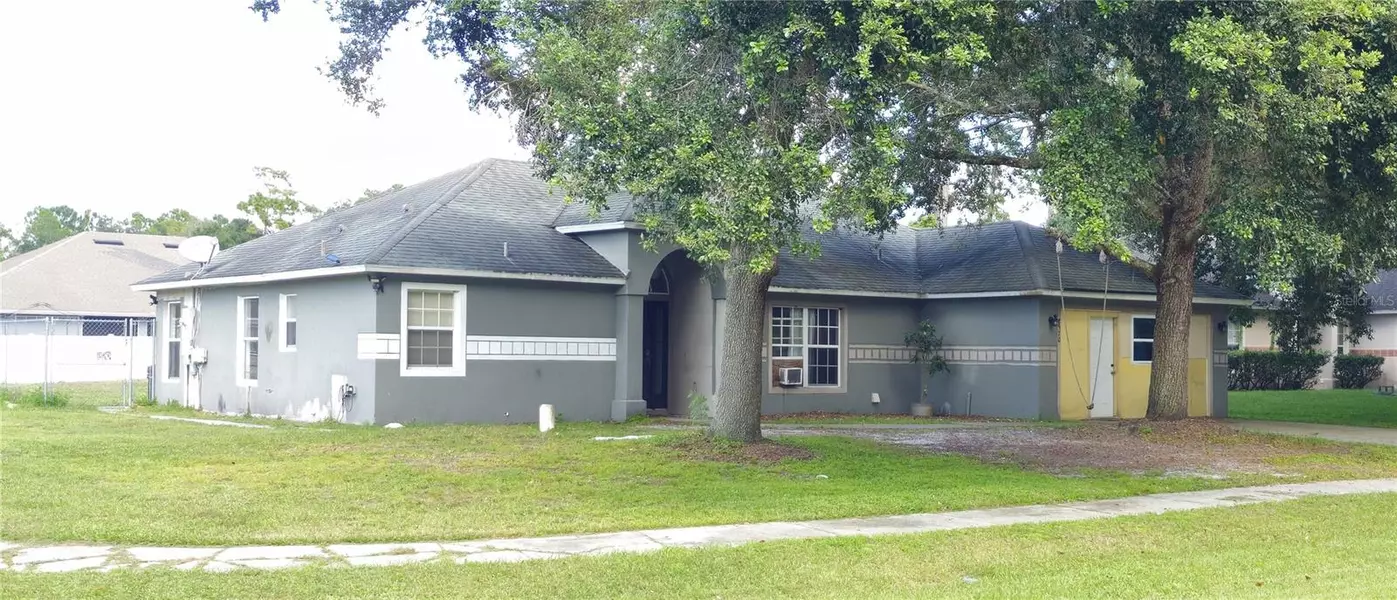 2570 COACHMAN DR, Deltona, FL 32738