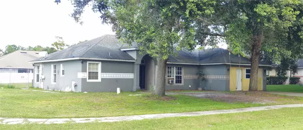 2570 COACHMAN DR, Deltona, FL 32738