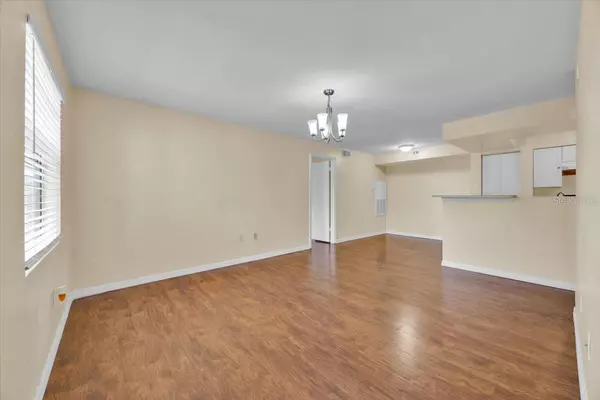 Kissimmee, FL 34747,3012 PARKWAY BLVD #301