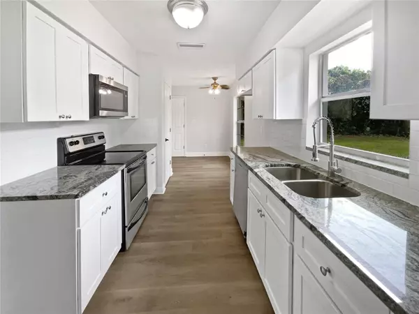 Seffner, FL 33584,2905 FORESTWOOD DR
