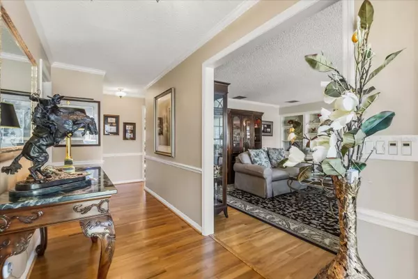 Maitland, FL 32751,448 PLUMHOLLOW LN