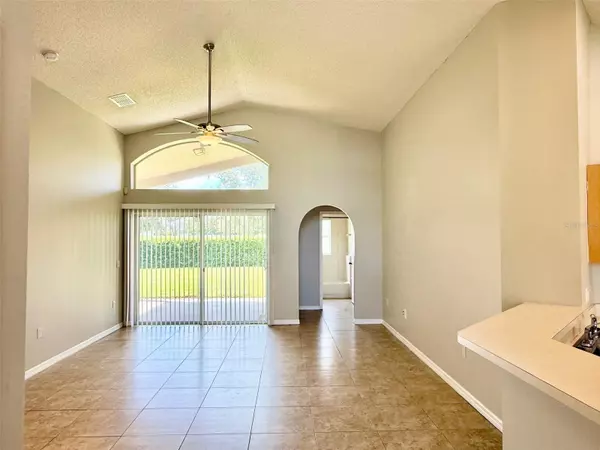 Orlando, FL 32828,623 HARDWOOD CIR