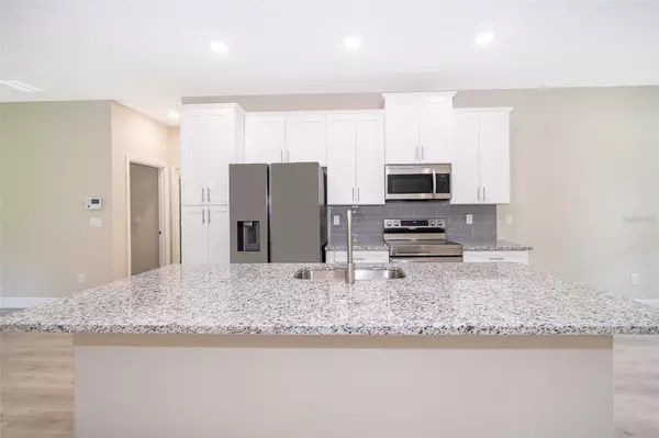 Ocala, FL 34473,13805 SW 43RD CIR